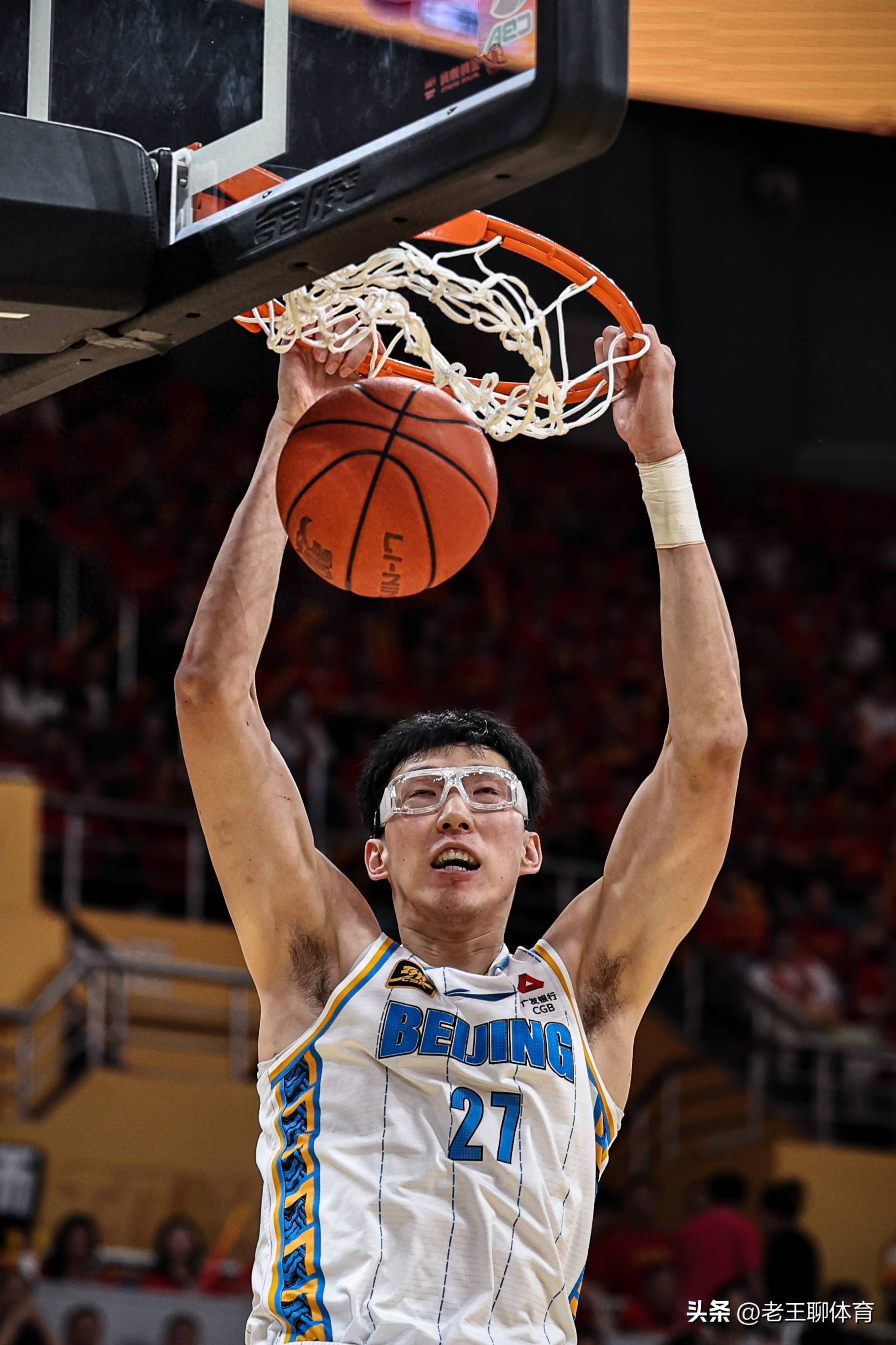 NBA季后赛倒计时，广厦男篮赛后遗憾出局，细节引发关注，赛场秩序良好，阵容厚度经受考验的简单介绍-体育App